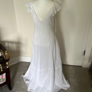 Beautiful white eyelet dress Ralph Lauren size 10 open back adjustable strap